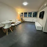 Modern & Zentral In Lev, Schnell In Koeln Ddorf, Schnelles Wifi, Netflix * Λεβερκούζεν