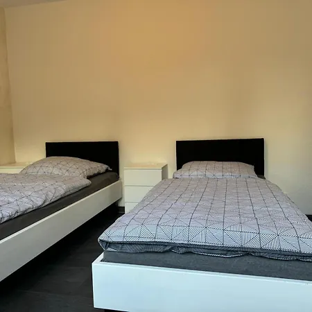 Modern & Zentral In Lev, Schnell In Koeln Ddorf, Schnelles Wifi, Netflix Apartment *
