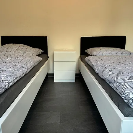 شقة Opladen, 4 Gaeste, Parkplatz, Wlan *