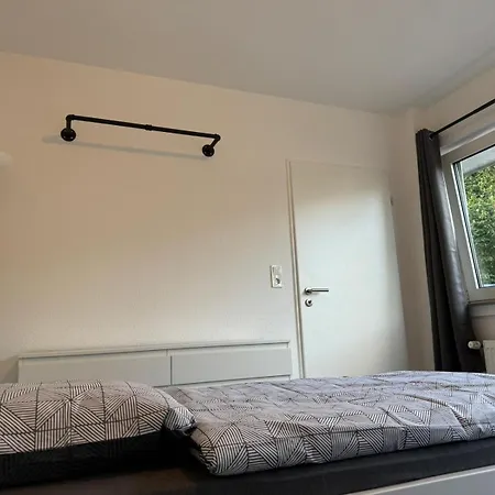 Daire Modern & Zentral In Lev, Schnell In Koeln Ddorf, Schnelles Wifi, Netflix Leverkusen