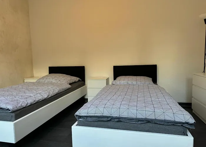Modern & Zentral In Lev, Schnell In Koeln Ddorf, Schnelles Wifi, Netflix Appartement *
